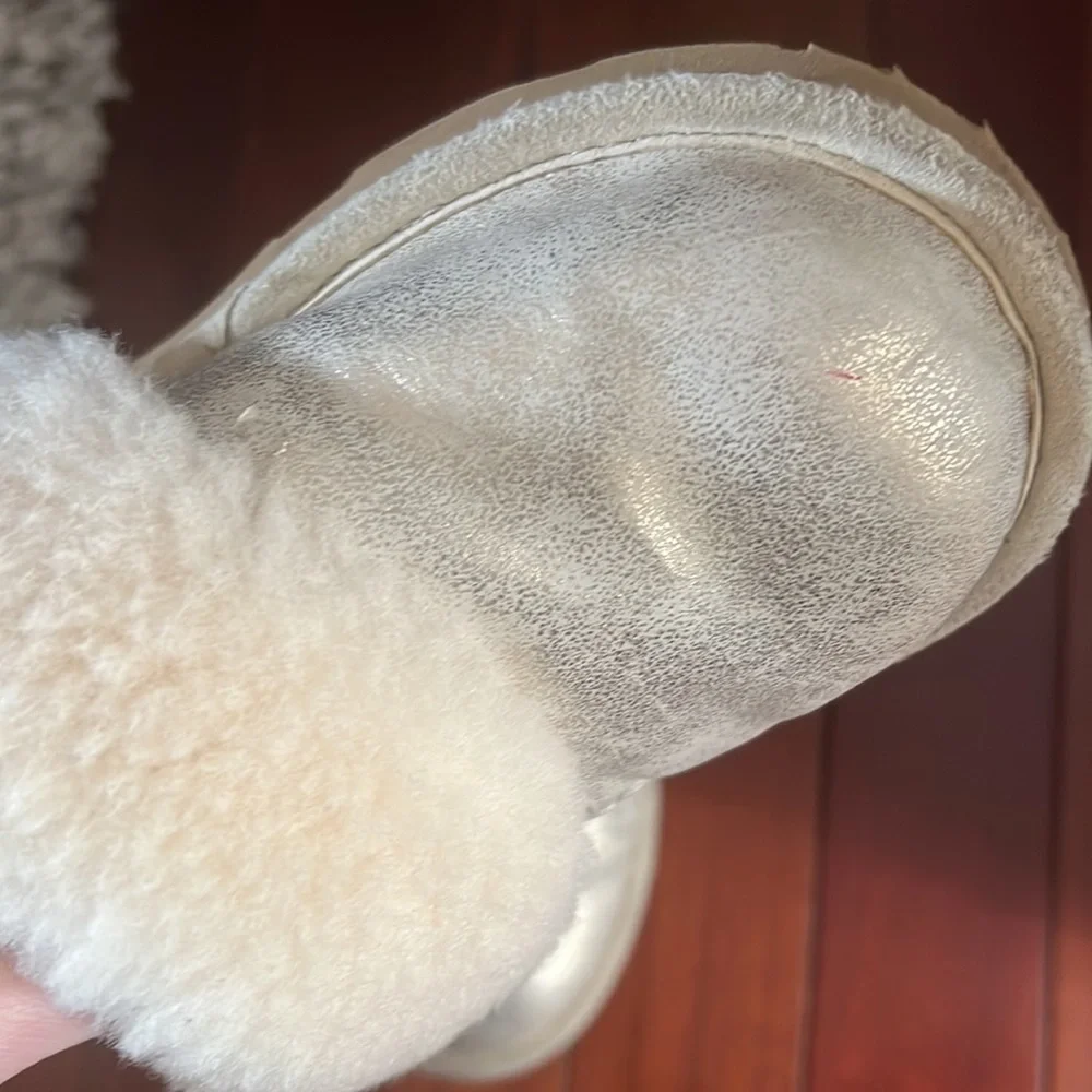Kids Ugg slides - Picture 2 of 4